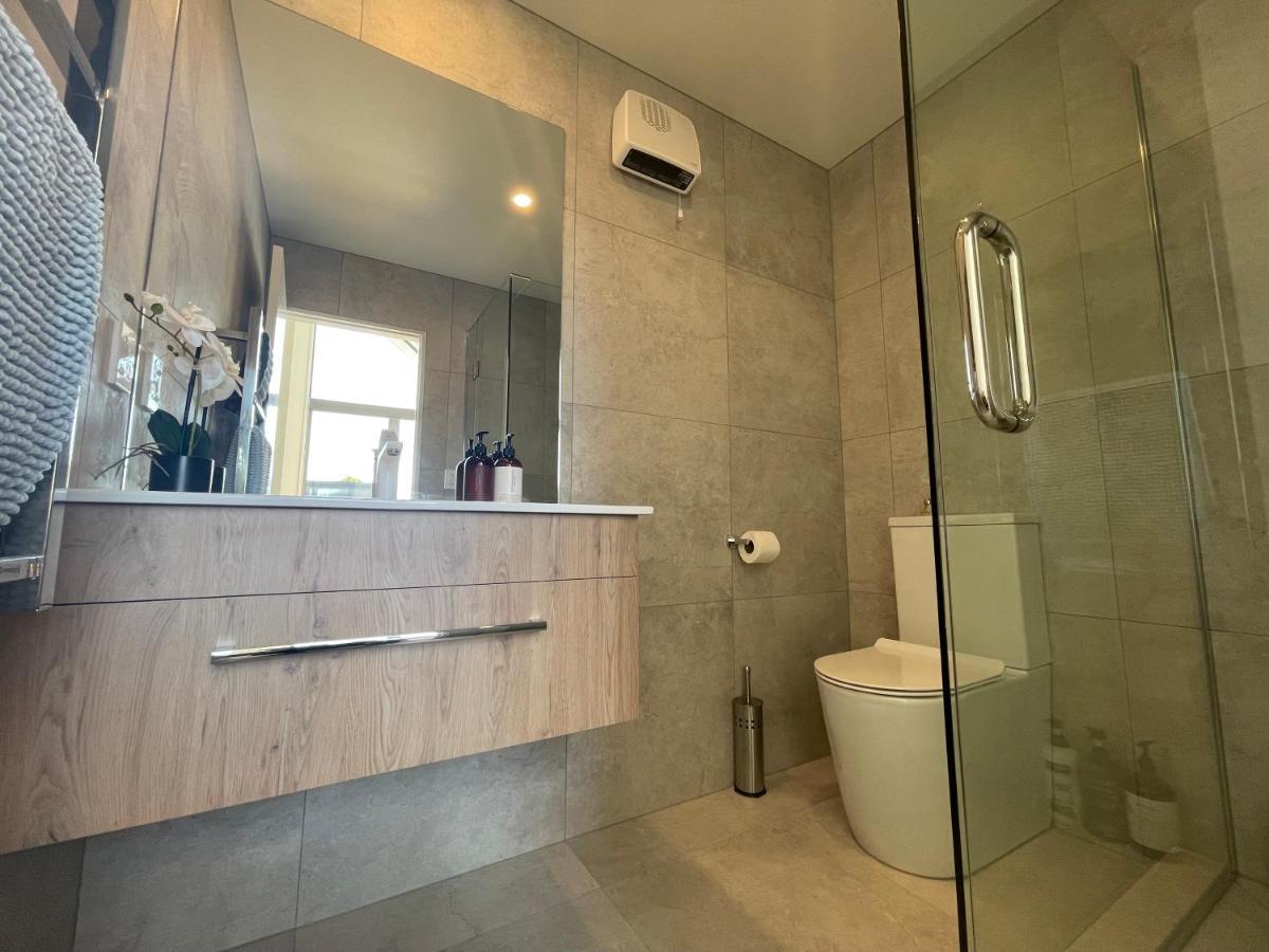 Inner City Luxury With Free Parking Christchurch Exteriör bild