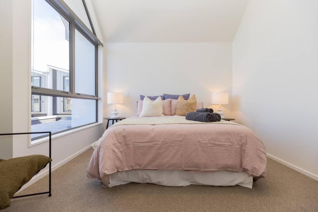 Inner City Luxury With Free Parking Christchurch Exteriör bild