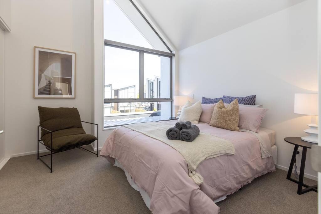 Inner City Luxury With Free Parking Christchurch Exteriör bild