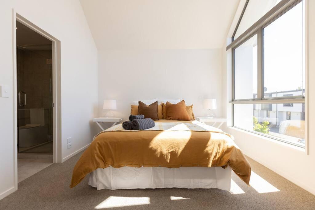 Inner City Luxury With Free Parking Christchurch Exteriör bild