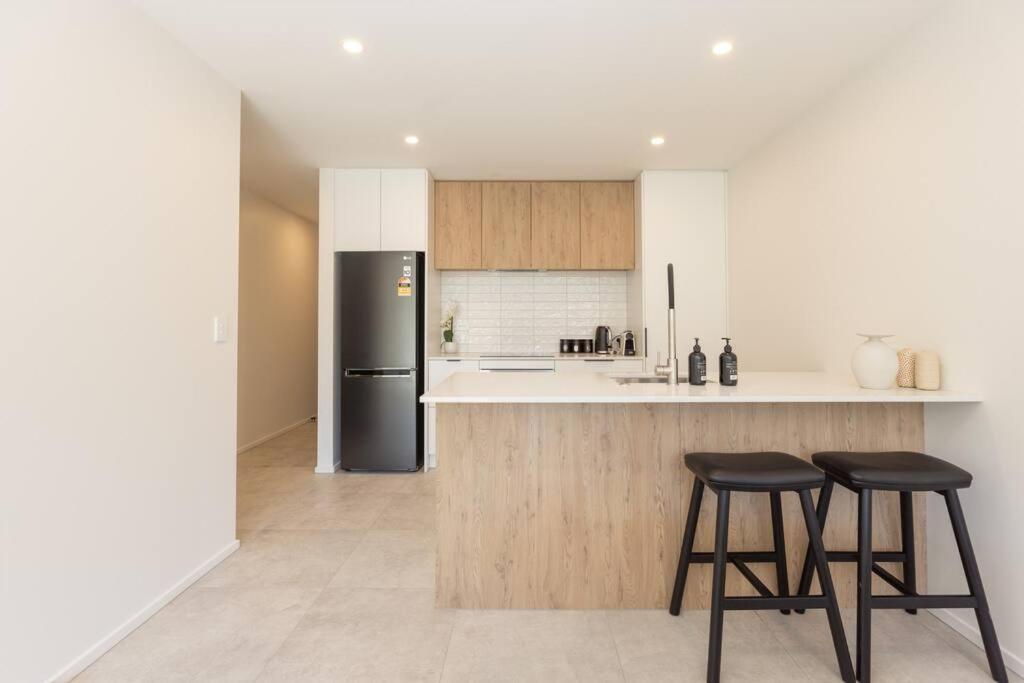 Inner City Luxury With Free Parking Christchurch Exteriör bild