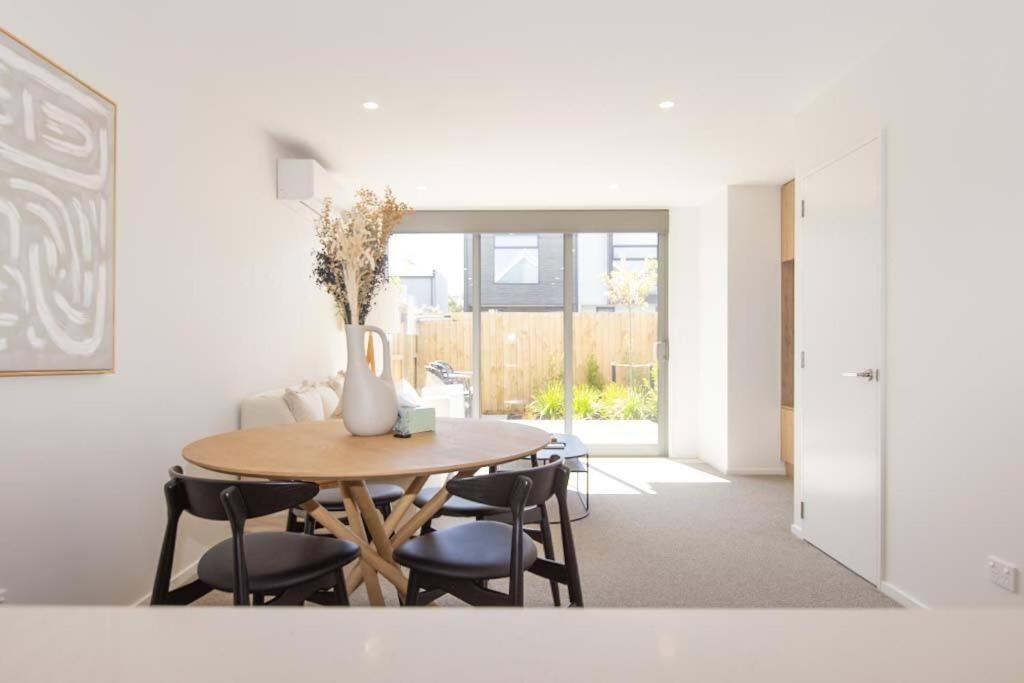 Inner City Luxury With Free Parking Christchurch Exteriör bild
