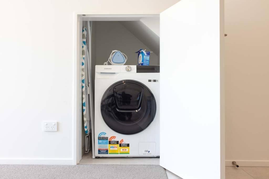 Inner City Luxury With Free Parking Christchurch Exteriör bild